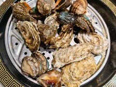 老灶蒸汽海鲜锅-巧克力渔家.小船海鲜胶东菜(万平口店)