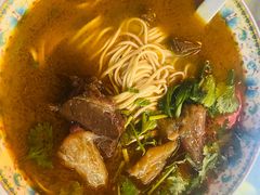 -金杨拉面王小吃面馆·牛三宝面·红烧牛肉粉