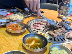 -缸桶屋韩国料理·全程帮烤(泰禾店)