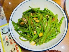 -黄泥岗·地道湖北菜(奥特莱斯店)