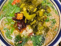 -云阿蛮云南生烫牛肉米线(奉贤路店)