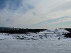 -华彬猛犸滑雪场