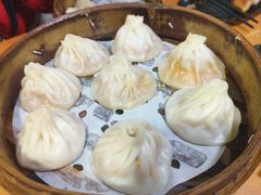 -莱莱小笼·乔艾