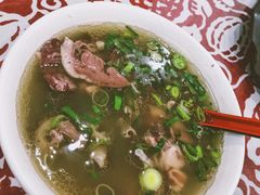 -秦香陕西食府(华贸天地店)