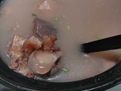 莲藕筒骨汤-石头咕(葵蓬店)