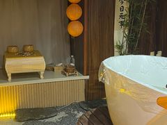 -秘境影院式酒店(苏州平江万达广场店)