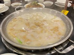 酸汤兔大锅-老来福·非遗酸汤兔(凯旋路店)