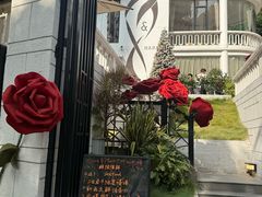 -Mark&Mars Restaurant