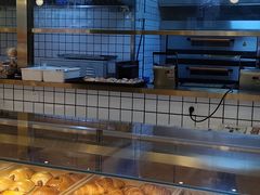 面包甜点陈列柜-九芝斋(解放路店)