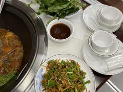 -回头客餐厅·家的味道农家菜·虹鳟鱼·铁锅炖(雁栖湖店)