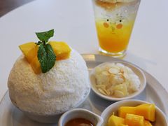 -Cheevit Cheeva(Sirimangkalajarn)