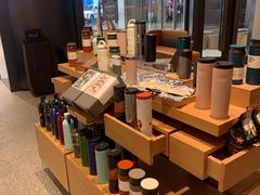 -星巴克臻选(上海合生汇1F店)