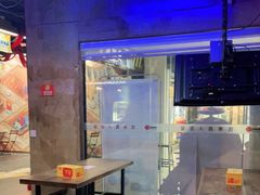 -YOGO优果密室逃脱(新佳丽广场店)