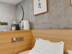 -闲隅江景艺术酒店(解放碑洪崖洞总店)