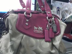 -COACH蔻驰(赛特奥特莱斯店)