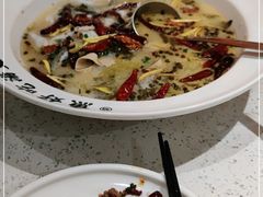 -江渔儿酸菜鱼(曜一城店)
