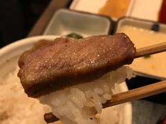 -牛かつもと村(原宿店)
