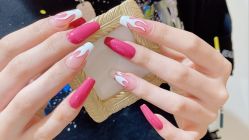 -花系美·美甲美睫精品店