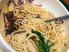 鸡丝凉米线-云海肴·汽锅鸡·云南代表菜(天山百盛优客店)