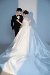 -雪中彩影婚纱摄影·微光艺术中心