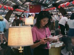 -钟书阁(珍园店)