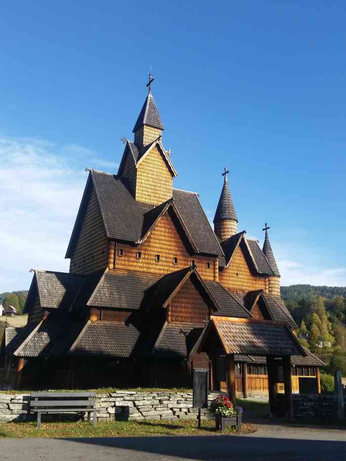 博尔贡木板教堂