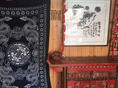 -愉肴麻辣香锅(中山路店)