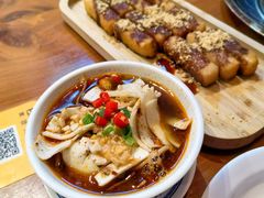 -炉小二铜锅牛蛙•川湘菜(三里屯店)