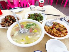 -湘里湘亲饭店(闸坡店)
