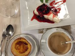 -Majestic Café