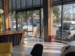 -上海普陀宝诚MINI4S店(红柳路店)