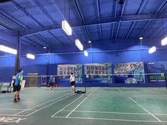 -尤尼克斯羽毛球主题馆