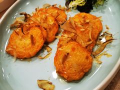 鱼饼-麒麟中餐厅·经典粤菜·地道菜式老字号(广州长隆酒店)