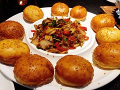 -万重锦·人文川菜馆(骡马市店)