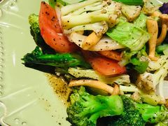 黑松露椰子油炒杂菜-闻见中国海南菜(K11店)