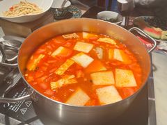 -尚尚仙·酸汤猪手·猪肚鸡火锅(华联万柳购物中心店)