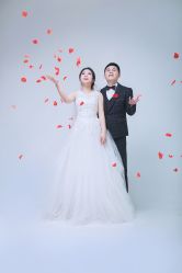 -巴黎婚纱摄影工作室