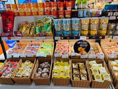 零售区-来伊份(燕山路二店)