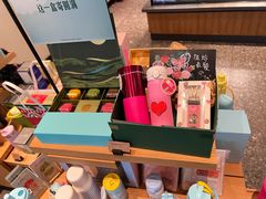 -星巴克臻选(周浦万达店)