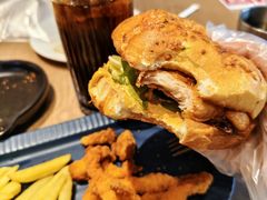 -必胜客(航洋国际店)