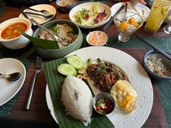 泰式金芥牛肉配饭-翡翠鸟精品泰国菜(北辰财富中心店)