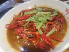 招牌黄焖龙虾-虾满堂(金平路店)