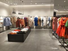 -URBAN REVIVO(七宝领展广场店)