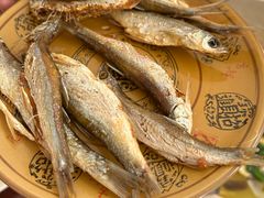 江川小白鱼-姚记抚仙湖石锅鱼庄