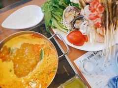 泰式冬阴功锅底-樾餐厅泰式海鲜火锅(民歌湖店)