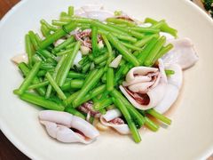 茼蒿烧海兔-KŌNG胶东小馆(华熙店)