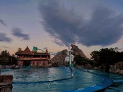 -七彩云南欢乐世界