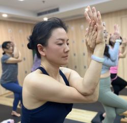 -酉嘉瑜伽YO+YOGA