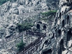 -龙门石窟