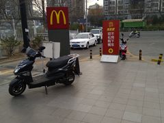 -麦当劳(滨河路DT店)